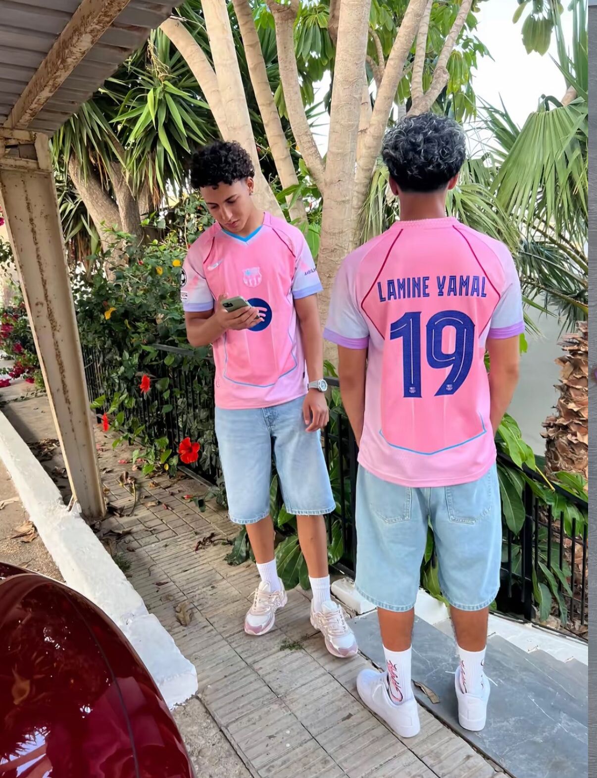 FC Barcelona ピンクブルー シャツ FC Barcelona ピンクブルー シャツ