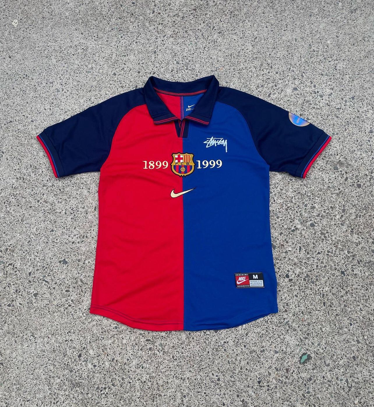 FC Barcelona 1999年記念シャツ Sサイズ Retro FC Barcelona 1999 – Fútbol Club Vintage