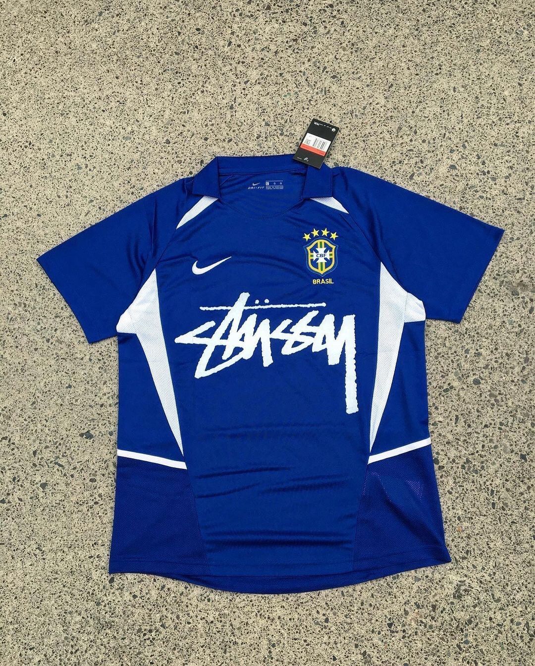 ウェア BRAZIL - 2002 () ウェア BRAZIL - 2002 (Home) Brazil 2002 Home Retro Football