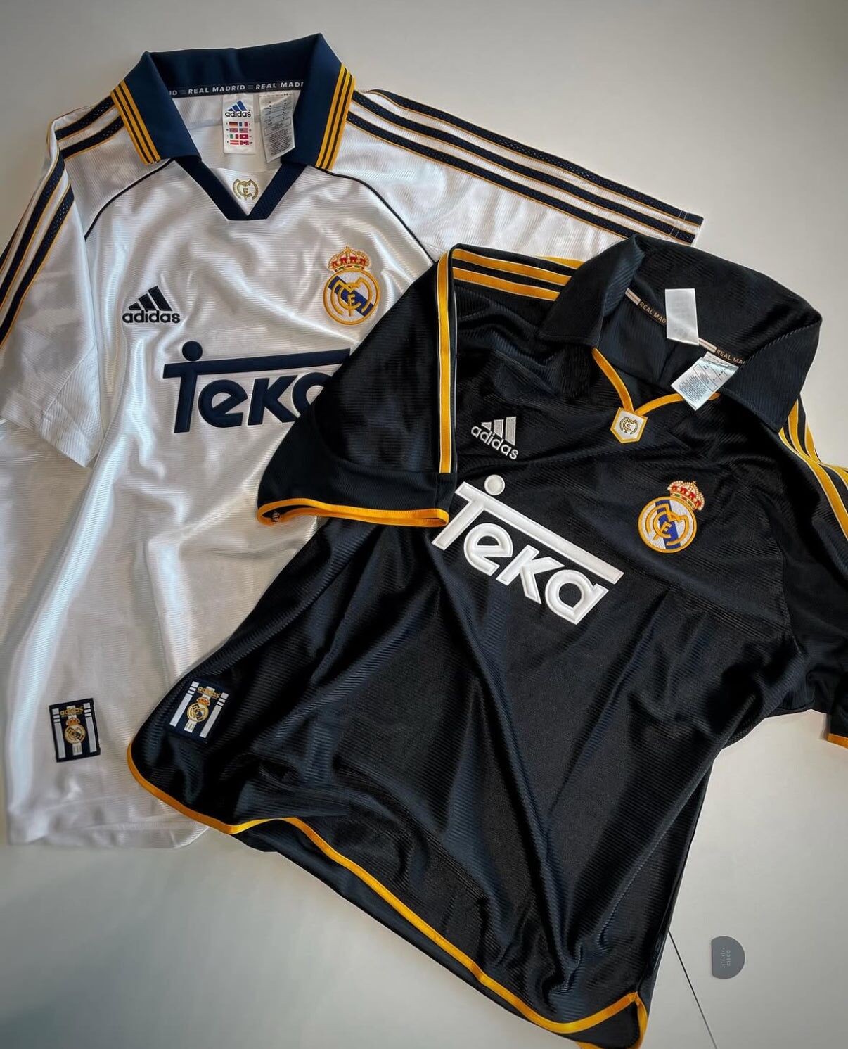 ウェア Real Madrid 100th anniversary kit 00s Real Madrid 99/00 Reissue Home jersey Unboxing & Review